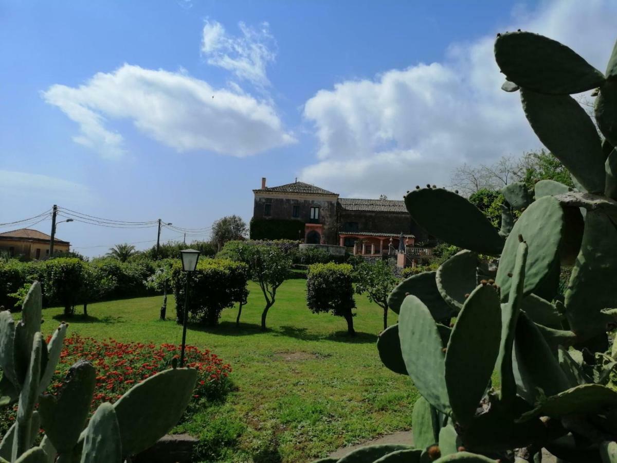 Вилла Antico Casale Dell'Etna Puntalazzo Экстерьер фото