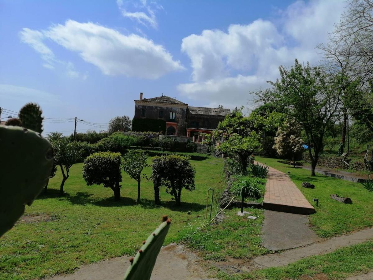 Вилла Antico Casale Dell'Etna Puntalazzo Экстерьер фото